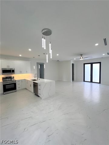 2657 2nd AVE SE, Naples, FL 34117