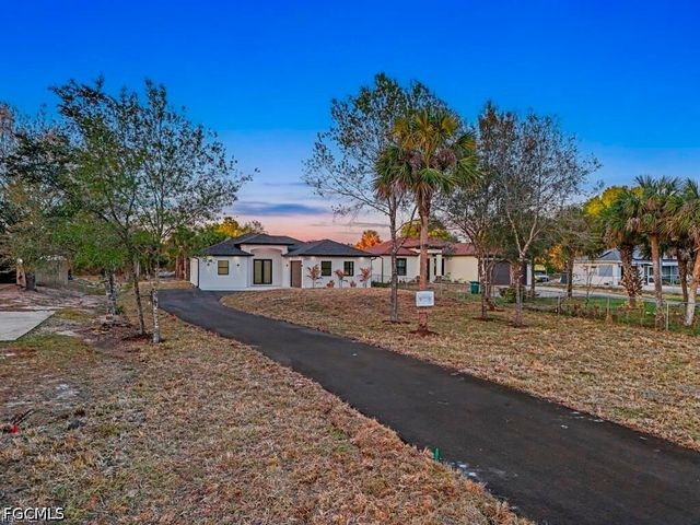 2657 2nd AVE SE, Naples, FL 34117