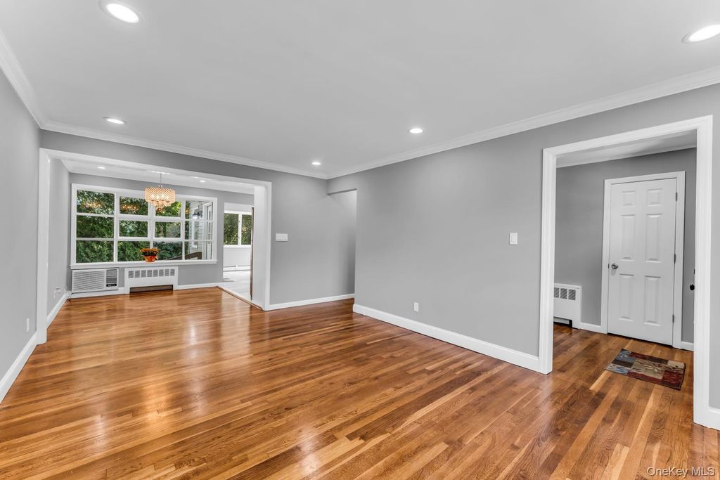 26 Shelley Place, Huntington Station, NY 11746 — photo 5