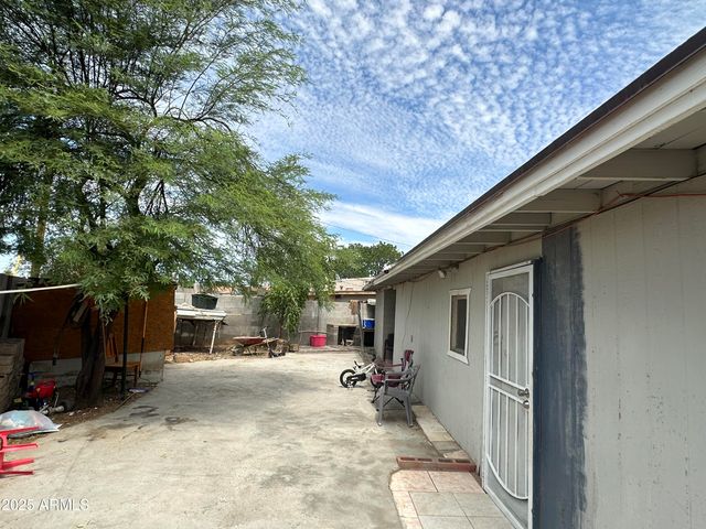 3117 W ROMA Avenue, Phoenix, AZ 85017