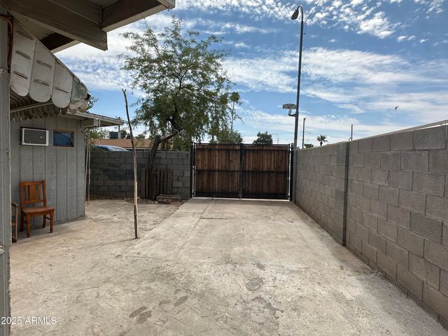 3117 W ROMA Avenue, Phoenix, AZ 85017