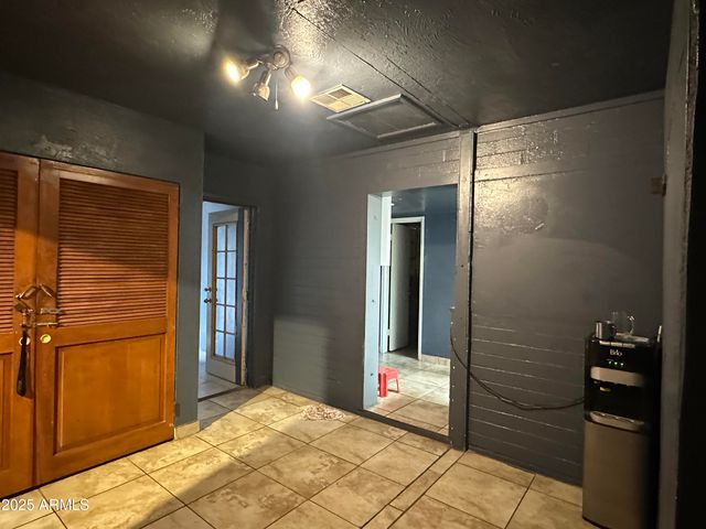 3117 W ROMA Avenue, Phoenix, AZ 85017