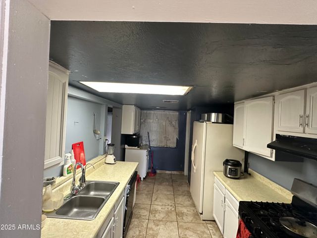 3117 W ROMA Avenue, Phoenix, AZ 85017