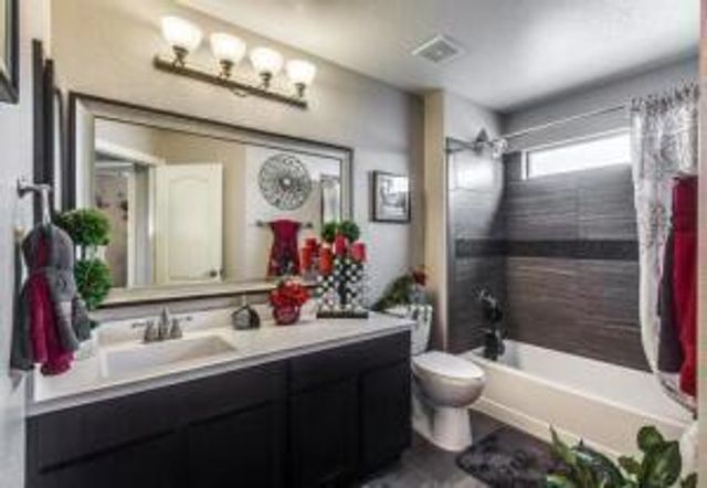 7364 Norte Portugal Lane, El Paso, TX 79934