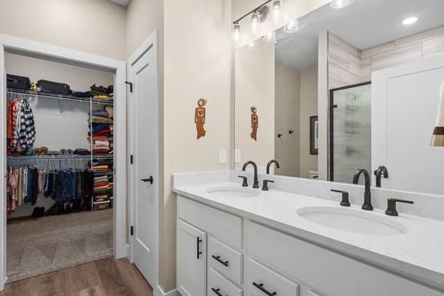 1311 Heights Court, Bettendorf, IA 52722