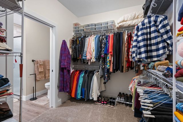 1311 Heights Court, Bettendorf, IA 52722