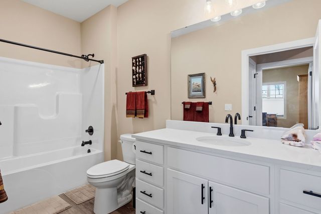 1311 Heights Court, Bettendorf, IA 52722