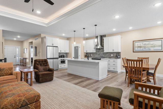 1311 Heights Court, Bettendorf, IA 52722