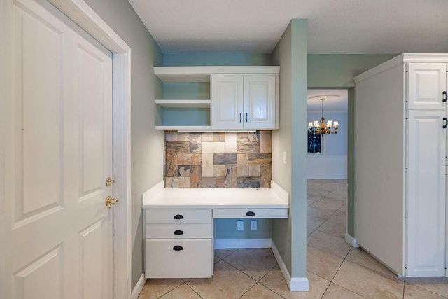 2432 NE 22nd Avenue, Lighthouse Point, FL 33064