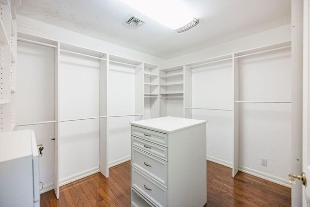 2432 NE 22nd Avenue, Lighthouse Point, FL 33064