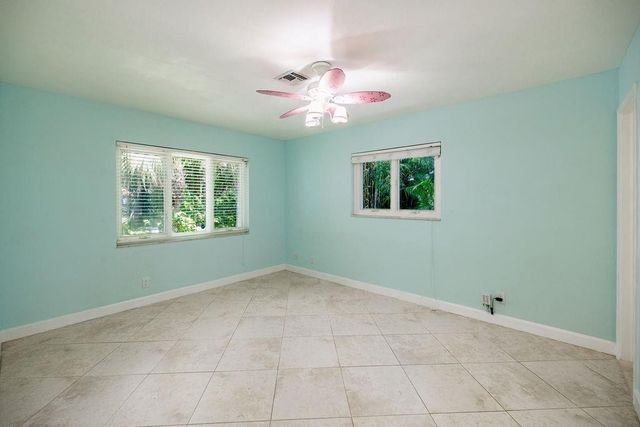 2432 NE 22nd Avenue, Lighthouse Point, FL 33064