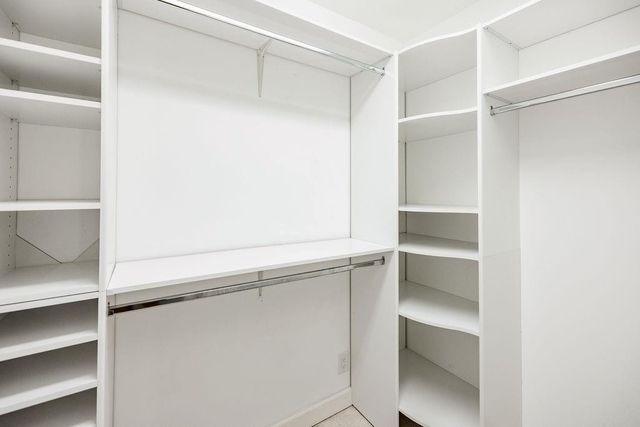 2432 NE 22nd Avenue, Lighthouse Point, FL 33064