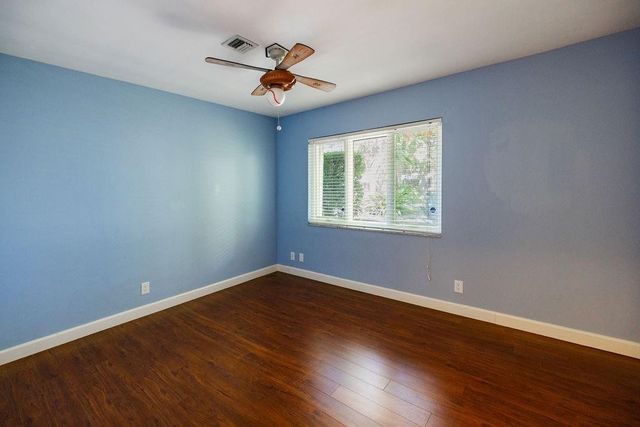 2432 NE 22nd Avenue, Lighthouse Point, FL 33064