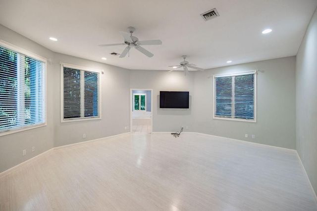 2432 NE 22nd Avenue, Lighthouse Point, FL 33064