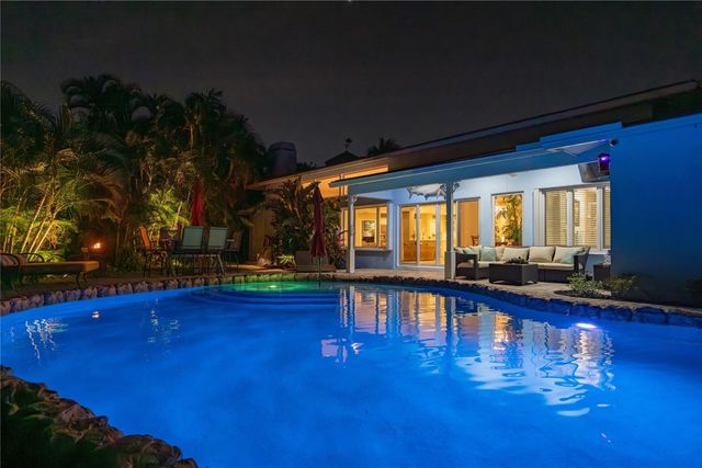 2432 NE 22nd Avenue, Lighthouse Point, FL 33064