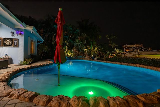 2432 NE 22nd Avenue, Lighthouse Point, FL 33064