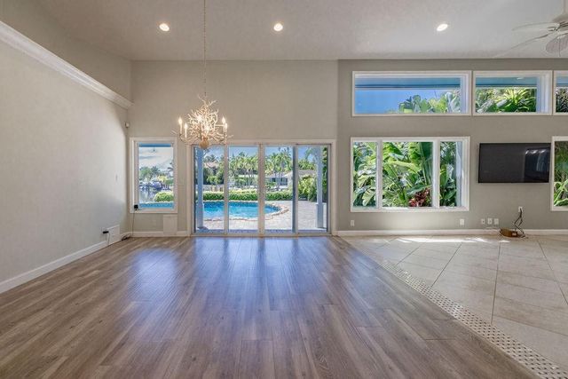 2432 NE 22nd Avenue, Lighthouse Point, FL 33064