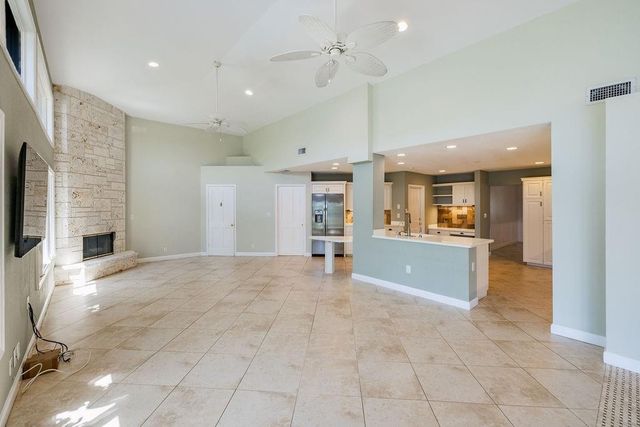 2432 NE 22nd Avenue, Lighthouse Point, FL 33064