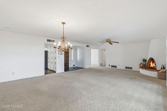 8585 N Via Tioga, Tucson, AZ 85704