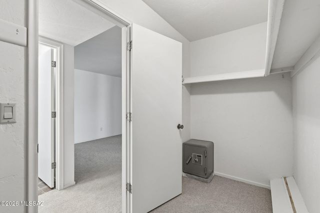 8585 N Via Tioga, Tucson, AZ 85704