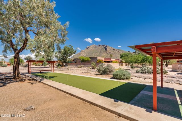 8585 N Via Tioga, Tucson, AZ 85704