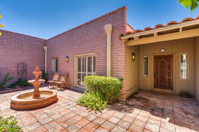 8585 N Via Tioga, Tucson, AZ 85704