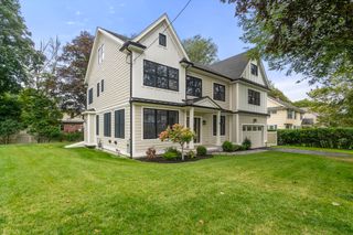 9 Stanley Rd, Belmont, MA 02478