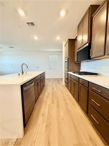 480 Clover Bar Lane, Las Vegas, NV 89138