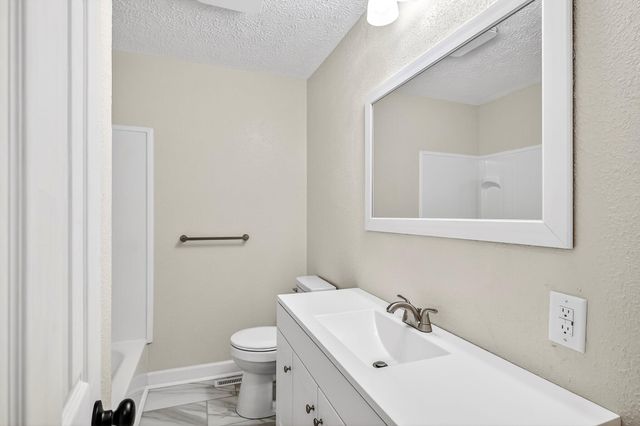 2326 W Nichols Street, Springfield, MO 65802