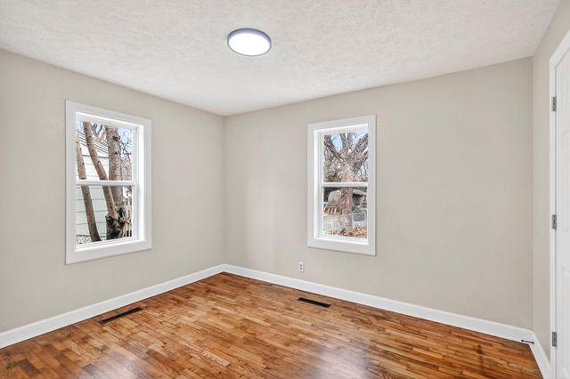 2326 W Nichols Street, Springfield, MO 65802