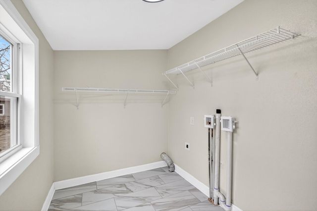 2326 W Nichols Street, Springfield, MO 65802