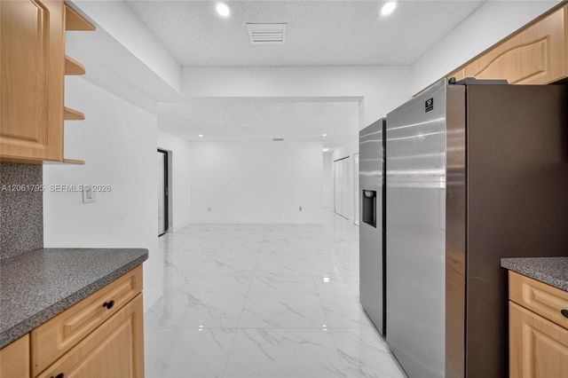 1055 NW 32nd Ct, Miami, FL 33125