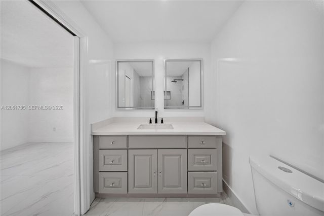 1055 NW 32nd Ct, Miami, FL 33125