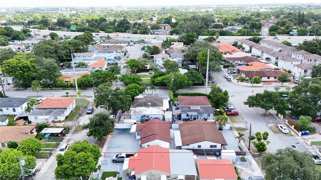 1055 NW 32nd Ct, Miami, FL 33125
