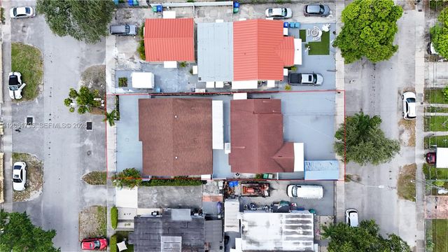 1055 NW 32nd Ct, Miami, FL 33125