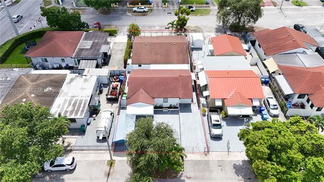 1055 NW 32nd Ct, Miami, FL 33125
