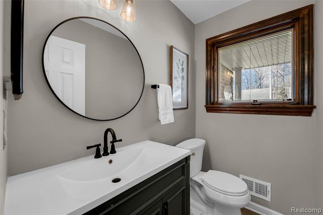 9447 Continental Drive, Taylor, MI 48180