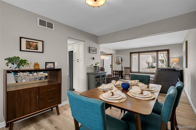 9447 Continental Drive, Taylor, MI 48180