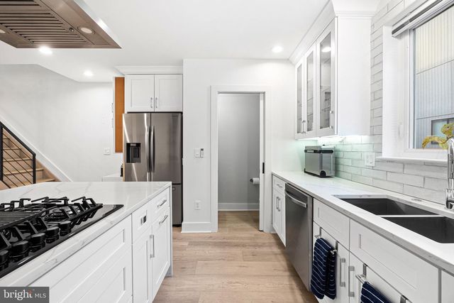 627 MCCLELLAN ST, Philadelphia, PA 19148