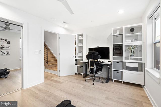 627 MCCLELLAN ST, Philadelphia, PA 19148