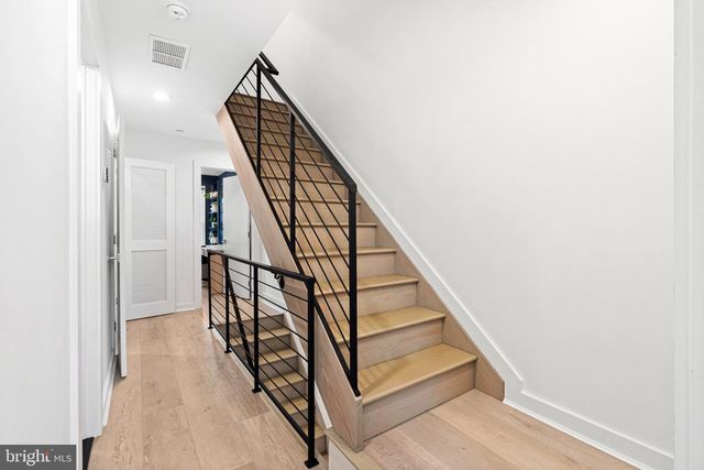 627 MCCLELLAN ST, Philadelphia, PA 19148