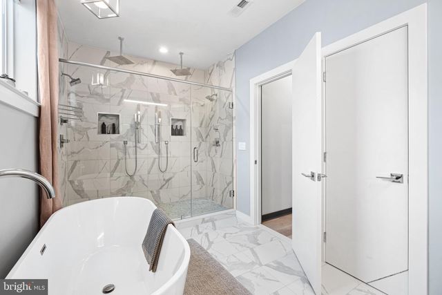 627 MCCLELLAN ST, Philadelphia, PA 19148