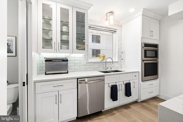 627 MCCLELLAN ST, Philadelphia, PA 19148