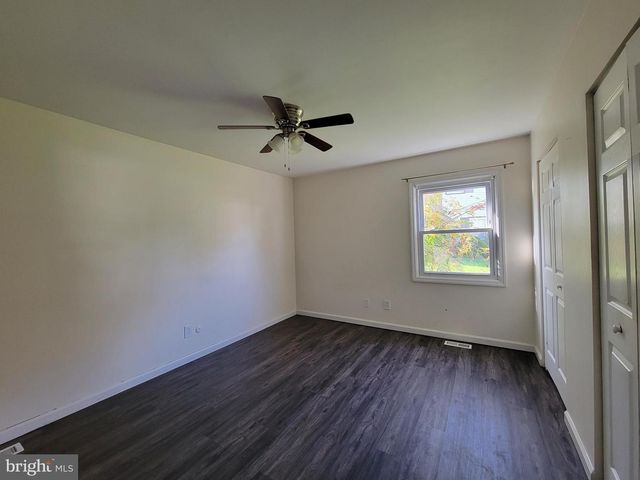 11 TOBIN CT, Willingboro, NJ 08046