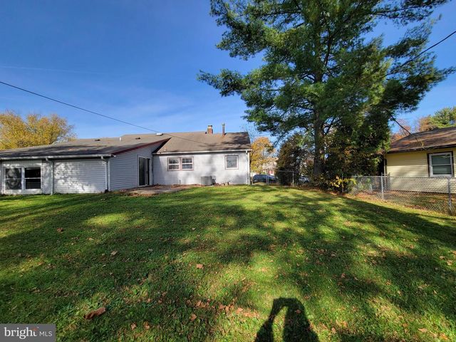 11 TOBIN CT, Willingboro, NJ 08046
