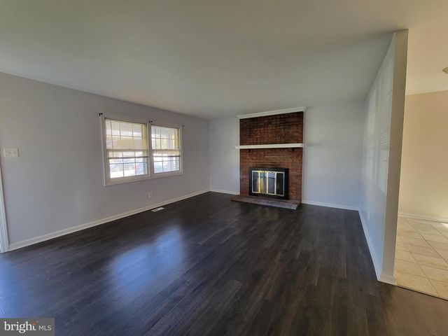 11 TOBIN CT, Willingboro, NJ 08046