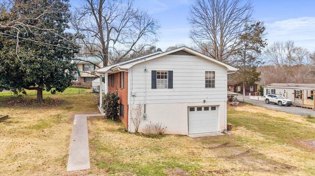 2151 SE Gregory Drive SE, Cleveland, TN 37323