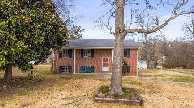 2151 SE Gregory Drive SE, Cleveland, TN 37323