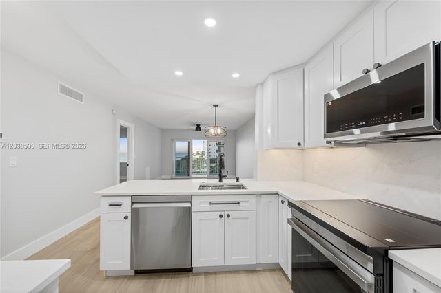 1770 S Ocean Boulevard 403, Lauderdale-By-The-Sea # 403, Lauderdale By The Sea, FL 33062