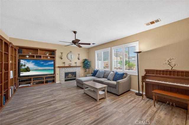 26110 Shady Brook, Murrieta, CA 92563